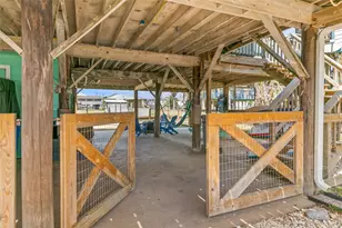 321 Pompano Ln, Surfside Beach, TX 77541 - Photo 23