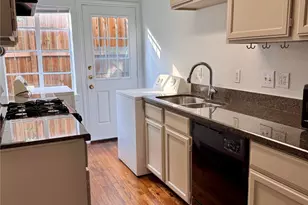 2646 Persa St, Houston, TX 77098 - Photo 11