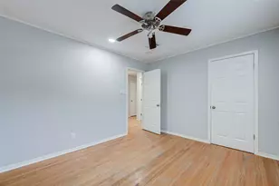 5231 Benning Dr, Houston, TX 77035 - Photo 31