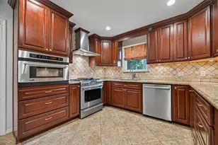 5638 Sanford Rd, Houston, TX 77096 - Photo 5