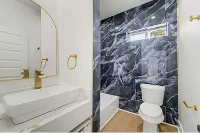 9214 Madera Road, Houston, TX 77078 - Photo 15