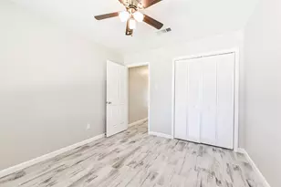 8046 Split Pine Dr, Houston, TX 77040 - Photo 19