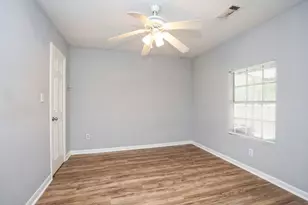 4039 Cornell St, Houston, TX 77022 - Photo 23