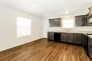 1109 Copal Trl, Conroe, TX 77301 - Photo 5