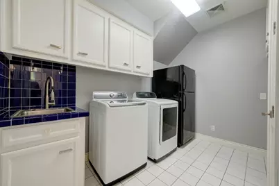 4967 Dumfries Drive, Houston, TX 77096 - Photo 19