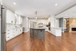 4967 Dumfries Dr, Houston, TX 77096 - Photo 9