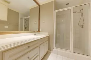4967 Dumfries Dr, Houston, TX 77096 - Photo 33