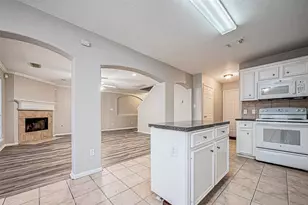 10043 Morocco Rd, Houston, TX 77041 - Photo 9