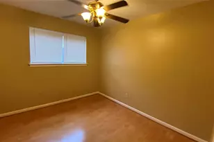 4634 Sandydale Ln, Houston, TX 77039 - Photo 9