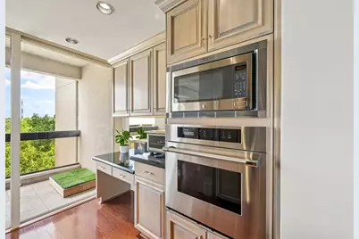 49 Briar Hollow Lane #702, Houston, TX 77027 - Photo 21