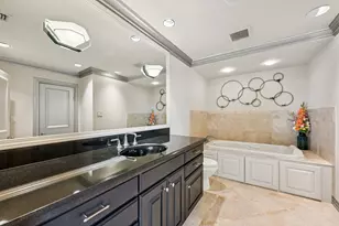 49 Briar Hollow Ln, Houston, TX 77027 - Photo 31