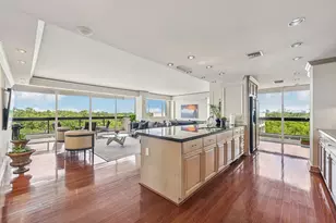 49 Briar Hollow Ln, Houston, TX 77027 - Photo 11