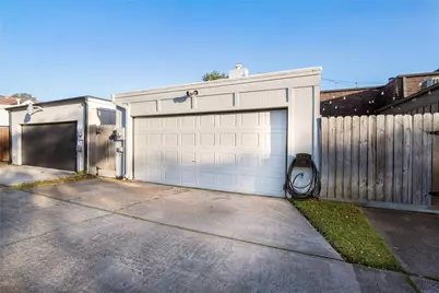 2816 Country Club Drive, Pearland, TX 77581 - Photo 19