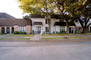 2816 Country Club Dr, Pearland, TX 77581 - Photo 21