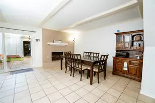 2816 Country Club Dr, Pearland, TX 77581 - Photo 5