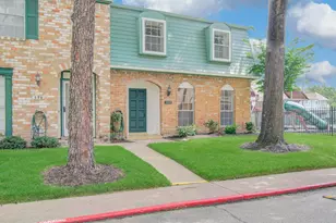 11002 Hammerly Blvd, Houston, TX 77043 - Photo 35