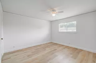 11002 Hammerly Blvd, Houston, TX 77043 - Photo 19