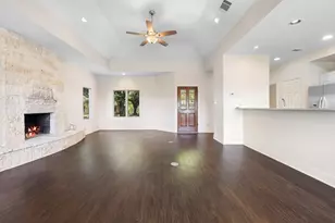 1609 Clubhouse Hill Dr, Spicewood, TX 78669 - Photo 9