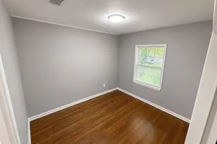 6018 Beldart St, Houston, TX 77033 - Photo 5