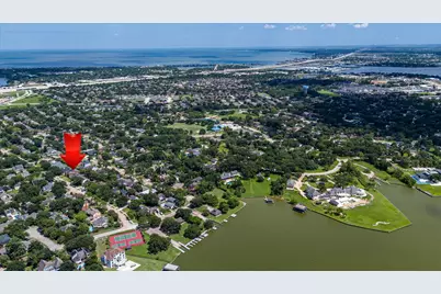 410 Crestwood Drive, El Lago, TX 77586 - Photo 35