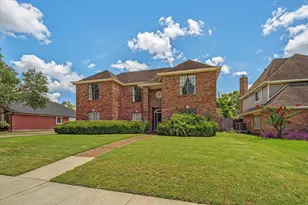 410 Crestwood Dr, El Lago, TX 77586 - Photo 1