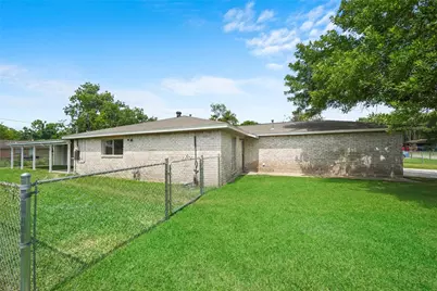 205 Bert Street, Angleton, TX 77515 - Photo 29