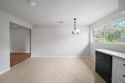 205 Bert Street, Angleton, TX 77515 - Photo 7