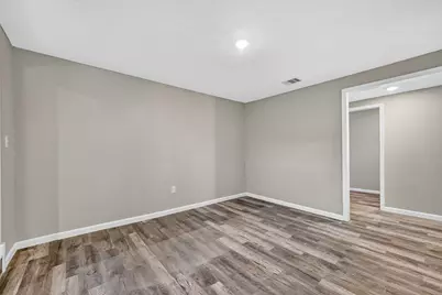 7938 Glen Vista Street, Houston, TX 77061 - Photo 23