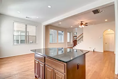 20 Cheswood Manor Court, The Woodlands, TX 77382 - Photo 9