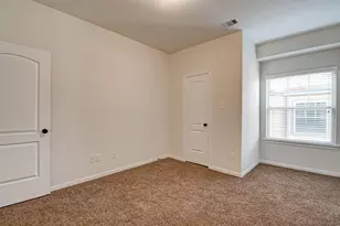 20 Cheswood Manor Court, The Woodlands, TX 77382 - Photo 13