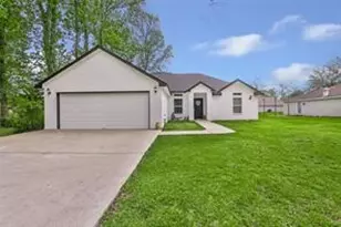 451 County Rd 2358, Hardin, TX 77575 - Photo 1