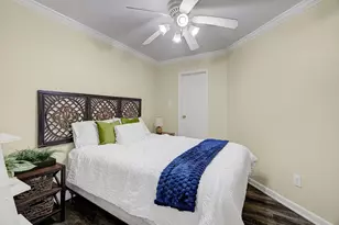 6300 Seawall Blvd, Galveston, TX 77551 - Photo 11