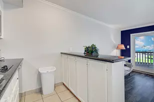 6300 Seawall Blvd, Galveston, TX 77551 - Photo 9