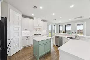 9951 Chapman Trl, Manvel, TX 77578 - Photo 13