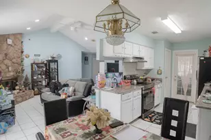 10315 Hollow Canyon Ct, Sugar Land, TX 77498 - Photo 5