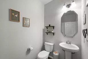 2215 Timberland Country Ct, Conroe, TX 77304 - Photo 9