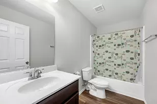 2215 Timberland Country Ct, Conroe, TX 77304 - Photo 15