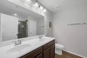 2215 Timberland Country Ct, Conroe, TX 77304 - Photo 17