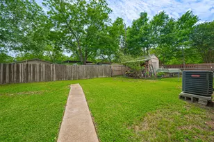 1210 Avenue E, Rosenberg, TX 77471 - Photo 23