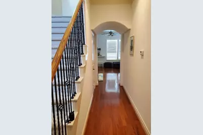 11014 Sherwood Ridge Drive, Houston, TX 77043 - Photo 3