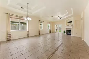11731 Diamond Ct, Mont Belvieu, TX 77535 - Photo 7