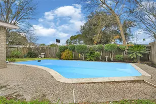 15414 Empanada Dr, Houston, TX 77083 - Photo 9