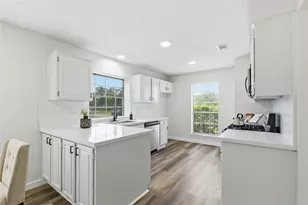 9111 Havencrest Dr, Houston, TX 77083 - Photo 7