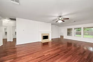 2412 Appian Way, Pearland, TX 77584 - Photo 11