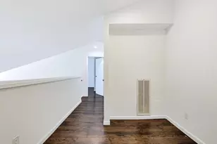 9548 Pagewood Ln, Houston, TX 77063 - Photo 13