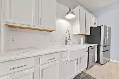 709 N Bayshore Drive, La Porte, TX 77571 - Photo 11