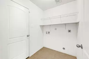 315 Hawks View Dr, La Marque, TX 77568 - Photo 15