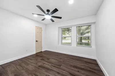 1908 Maxwell Circle, Alvin, TX 77511 - Photo 15