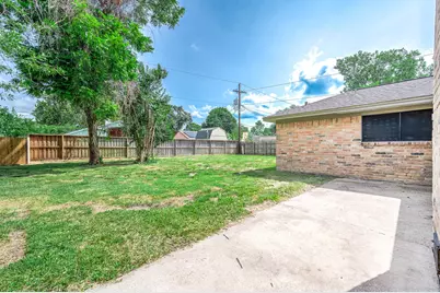 1908 Maxwell Circle, Alvin, TX 77511 - Photo 27