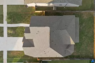 2027 Emerald Cv Dr, Richmond, TX 77469 - Photo 3